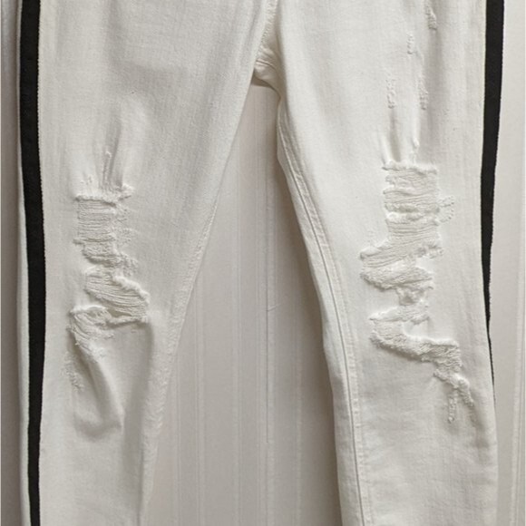 Express Jeans Women 2 Stretch Cropped Legging Mid-Rise Distressed White Denim - Picture 4 of 10
